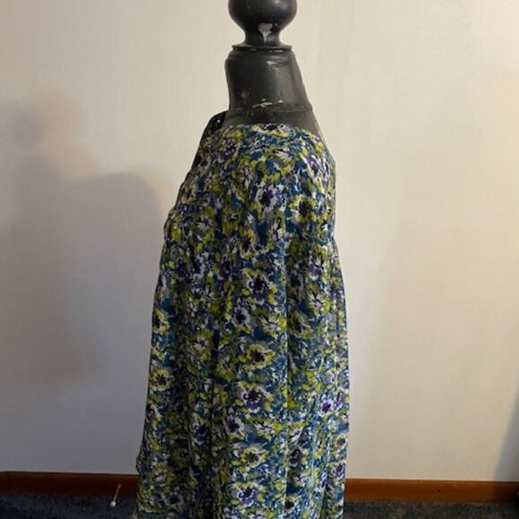 Lane Bryant Floral print blouse, size 26/28 - Picture 2 of 5